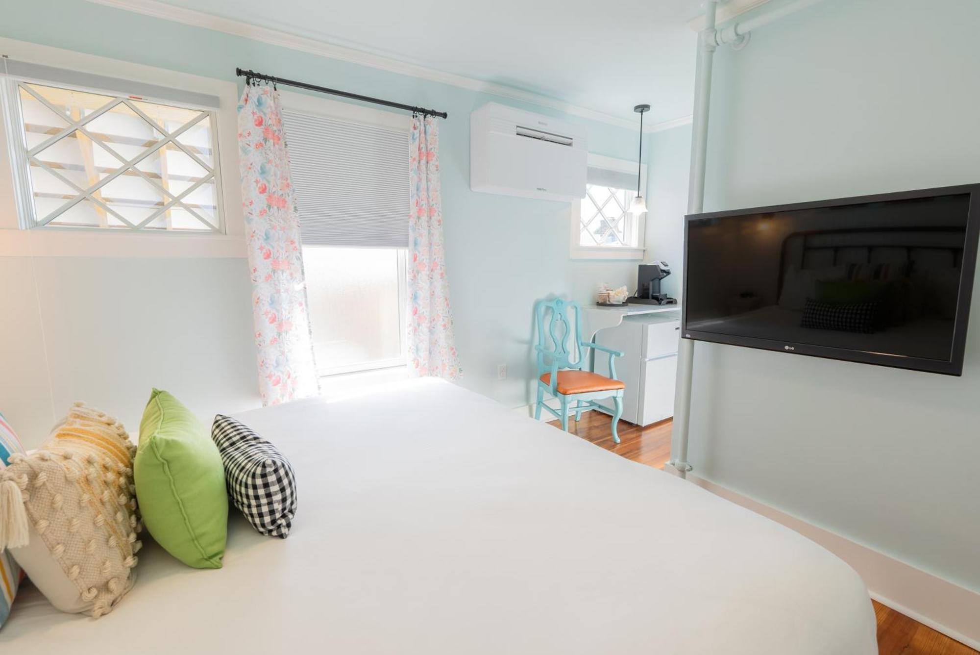 Ocean House Boutique & 2*