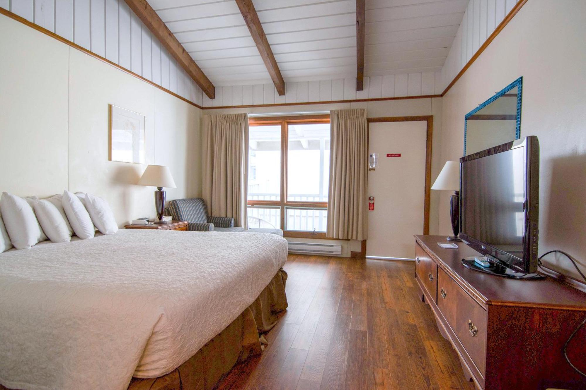 Ocean House Boutique & 2*